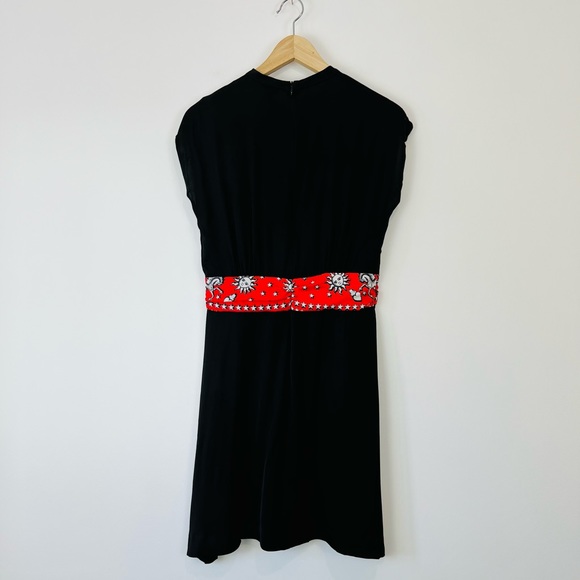 Sandro Black and Red Pleated Cap Sleeve Horoscope Graphic Belted Dress UK S - Picture 6 of 14